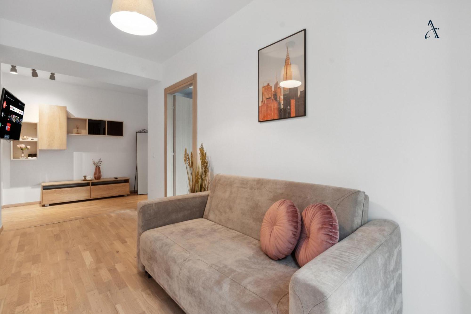 Maia With One Bedroom & Fully Kitchen Appartamento Bucarest