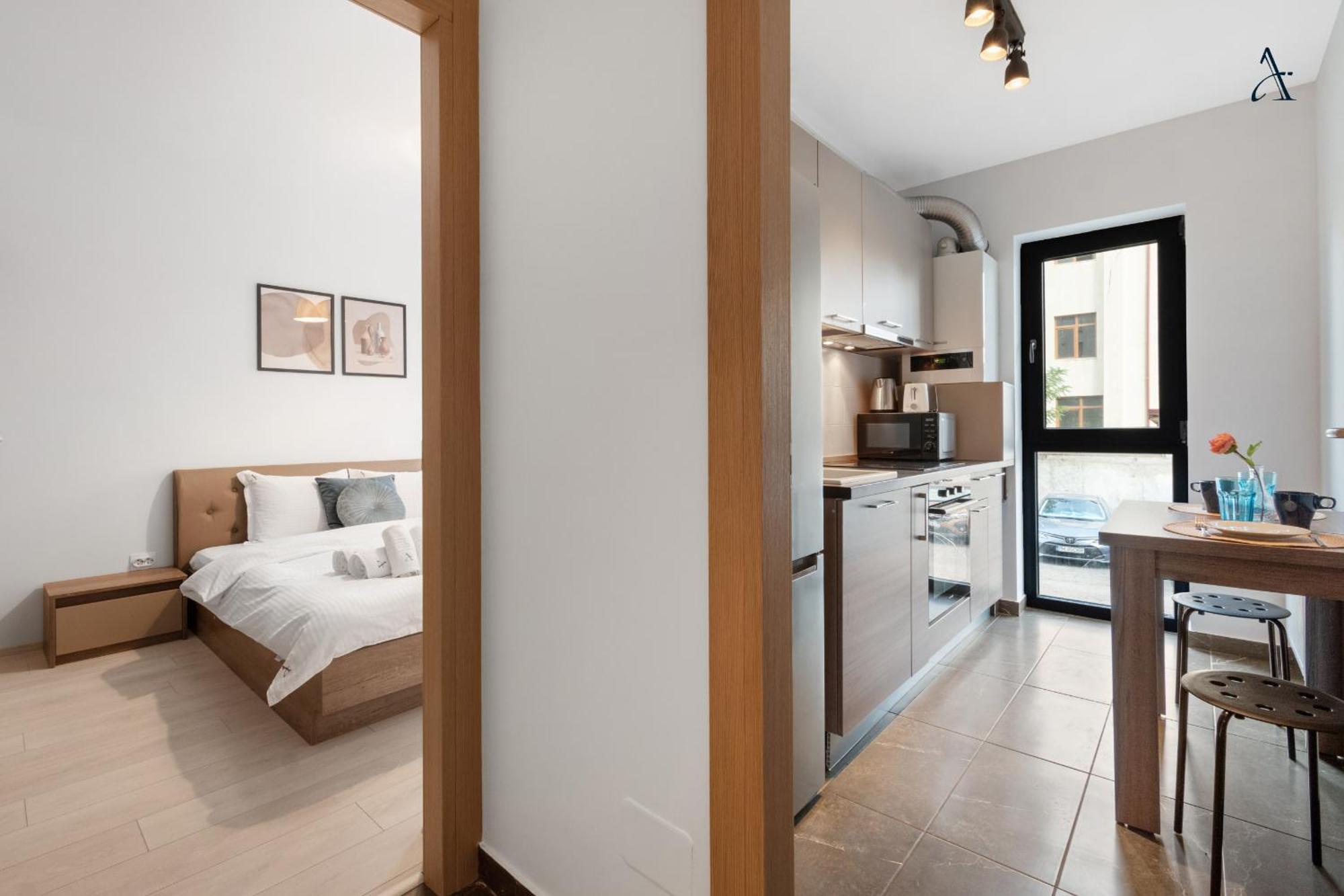 Maia With One Bedroom & Fully Kitchen *